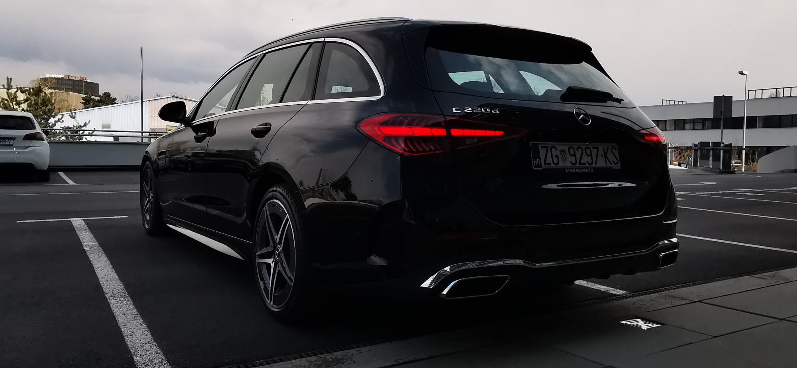 Mercedes C-klasa 220 d / Karavan / AMG / Gar. 4g / PDV / 220 KS, fotografija 18