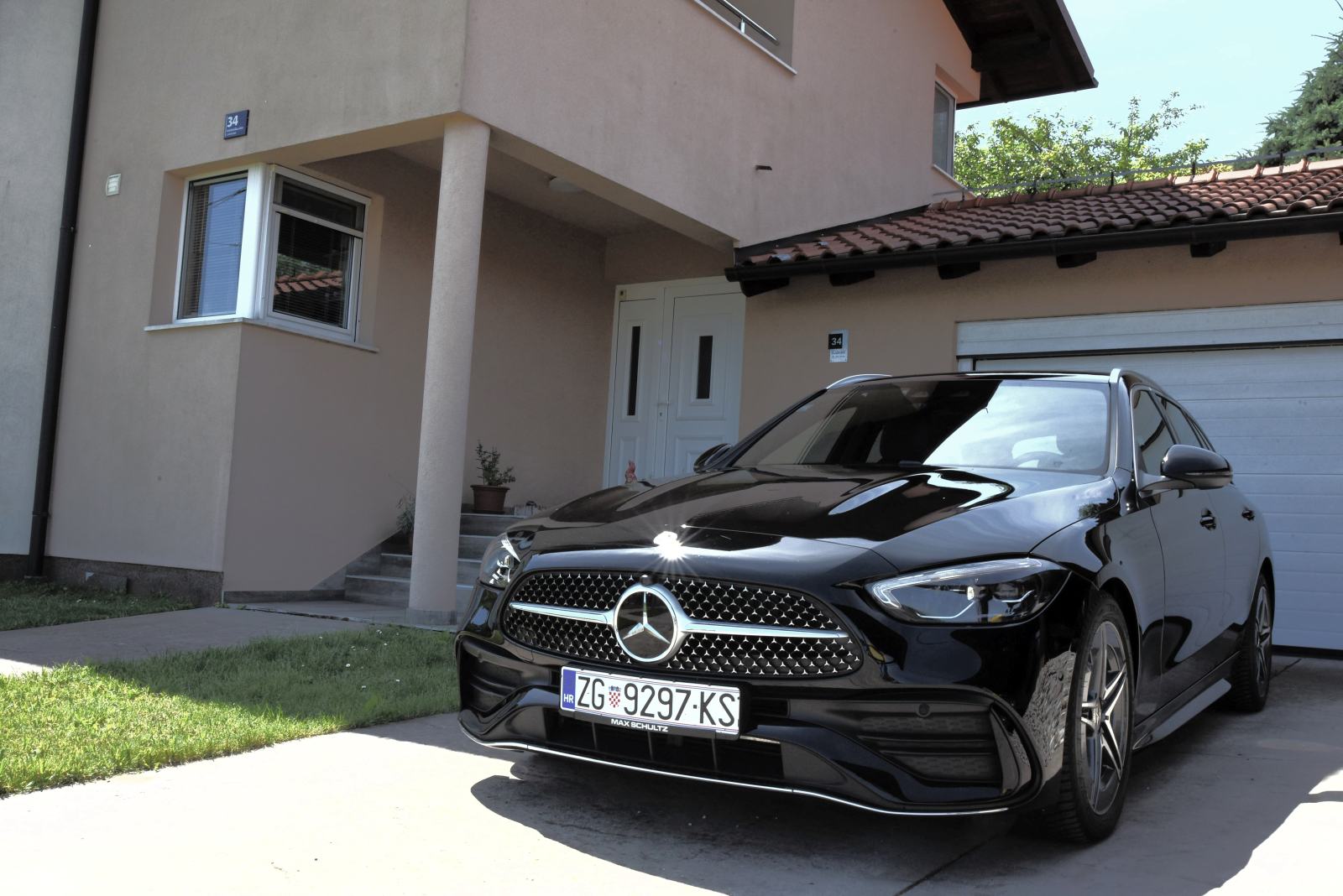 Mercedes C-klasa 220 d / Karavan / AMG / Gar. 4g / PDV / 220 KS, fotografija 3
