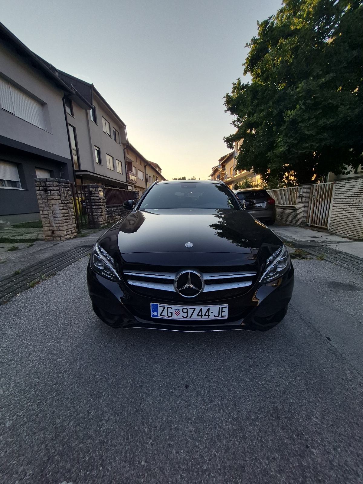 Mercedes-Benz C-klasa T-model C 300 h T Karavan automatik, pogled izvana - slika 1