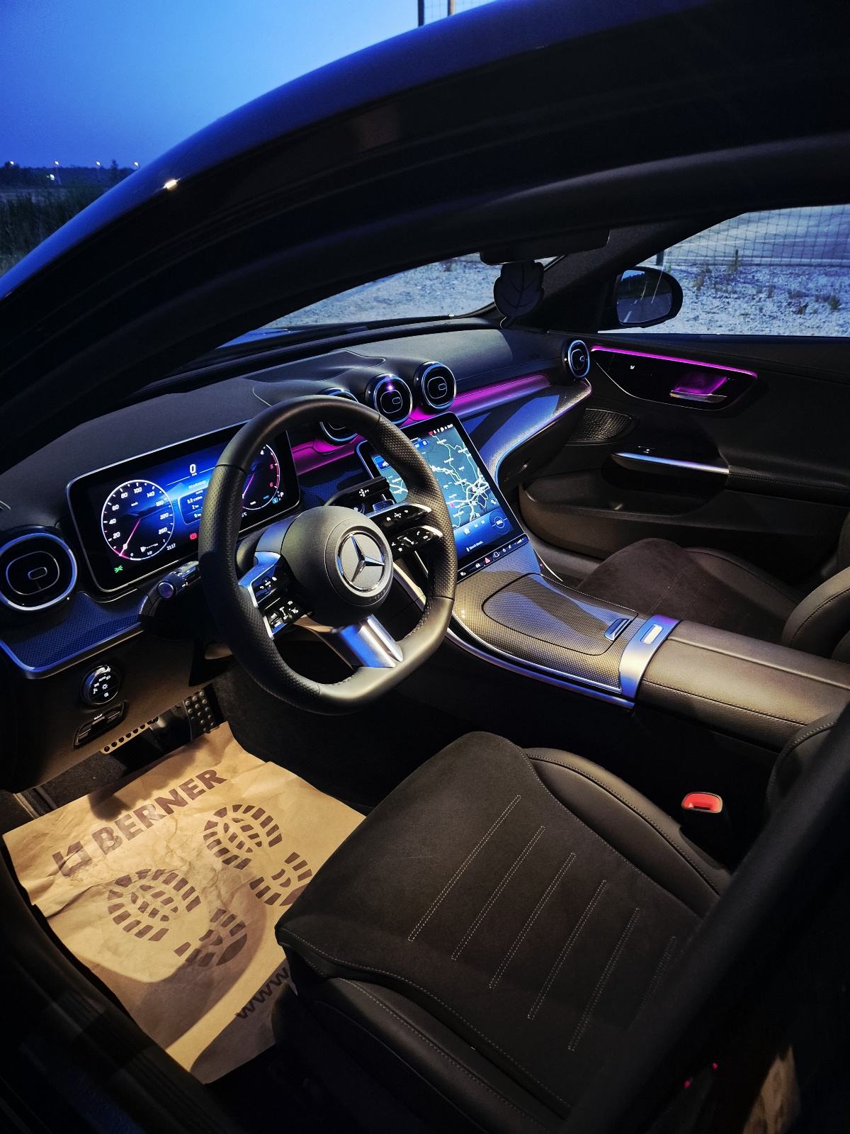 PRILIKA! NOVI Mercedes-Benz C-klasa W206 automatik, fotografija 15