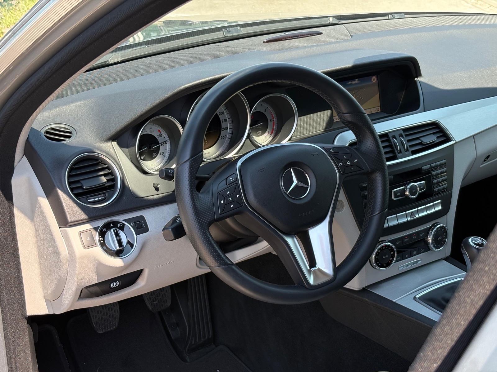Mercedes-Benz C200 CDI••AVANTGARDE••96000KM••, fotografija 6