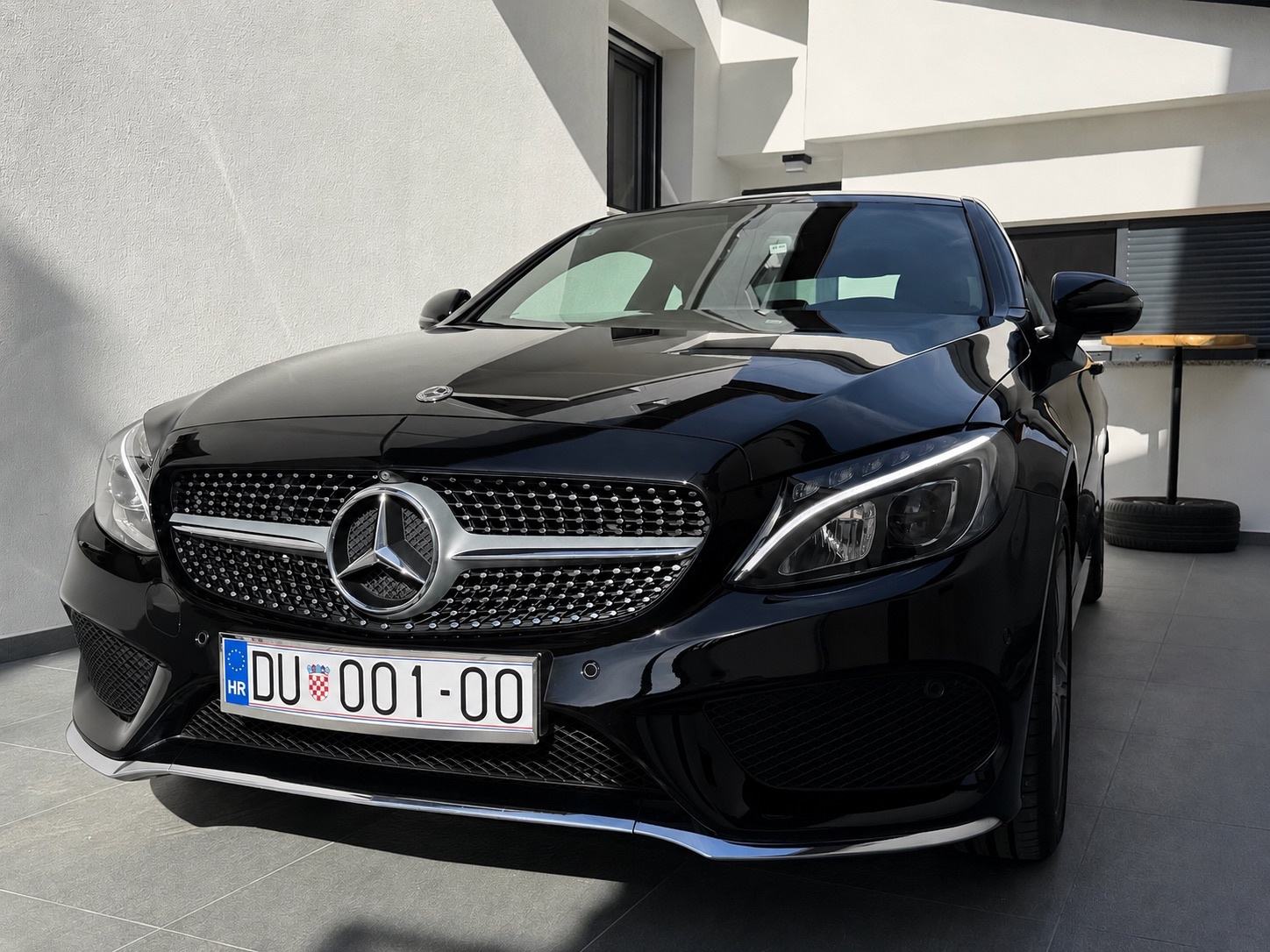 Mercedes-Benz C200 Coupe 2.0 184ks AMG /1. Vlasnik/Registriran/, pogled izvana - slika 2