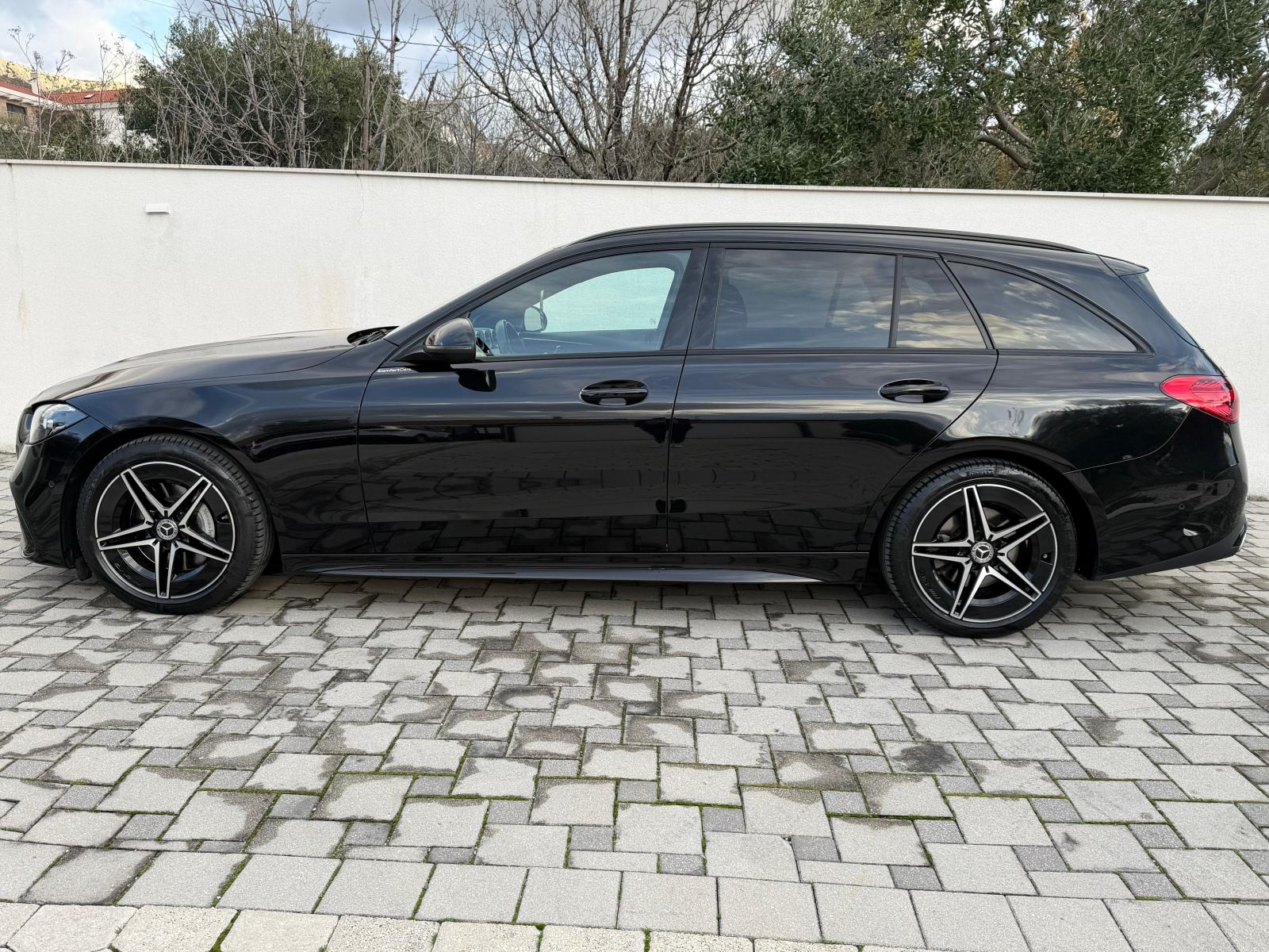 Mercedes-Benz C200d~Amg Line~Panorama~Full Led~Kamera~Servisna~Jamstvo, fotografija 11