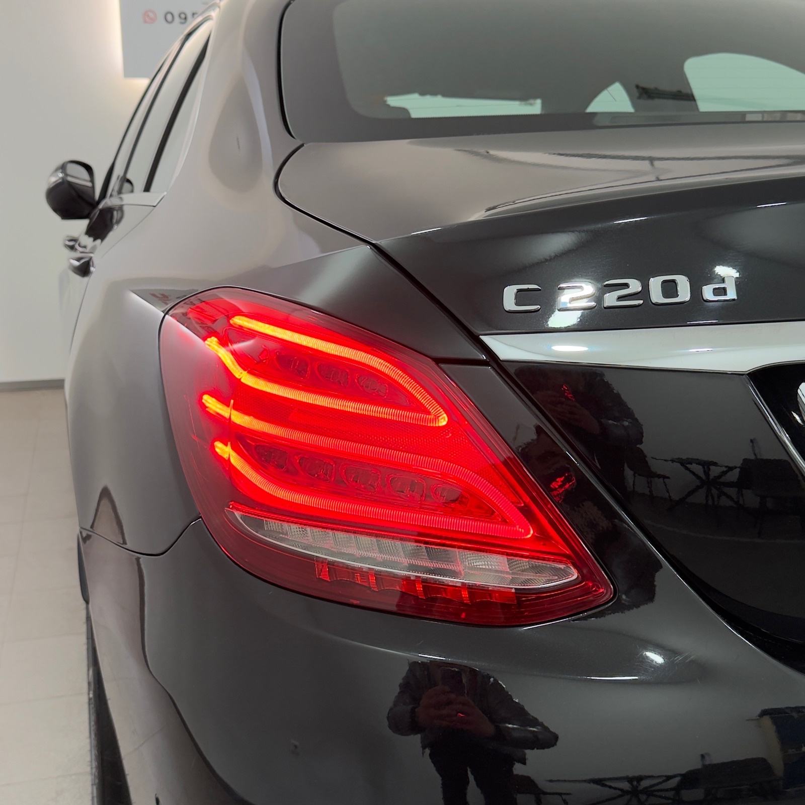 ♦️MERCEDES-BENZ C220 AMG♦️JAMSTVO♦️MATRIX~LED~KAMERE 360~F1~KOŽA~R18♦️, fotografija 13