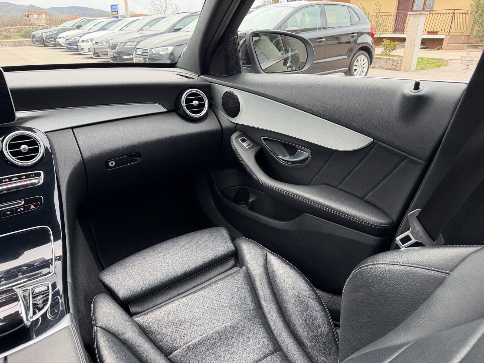 ♦️MERCEDES-BENZ C220 AMG♦️JAMSTVO♦️MATRIX~LED~KAMERE 360~F1~KOŽA~R18♦️, fotografija 20