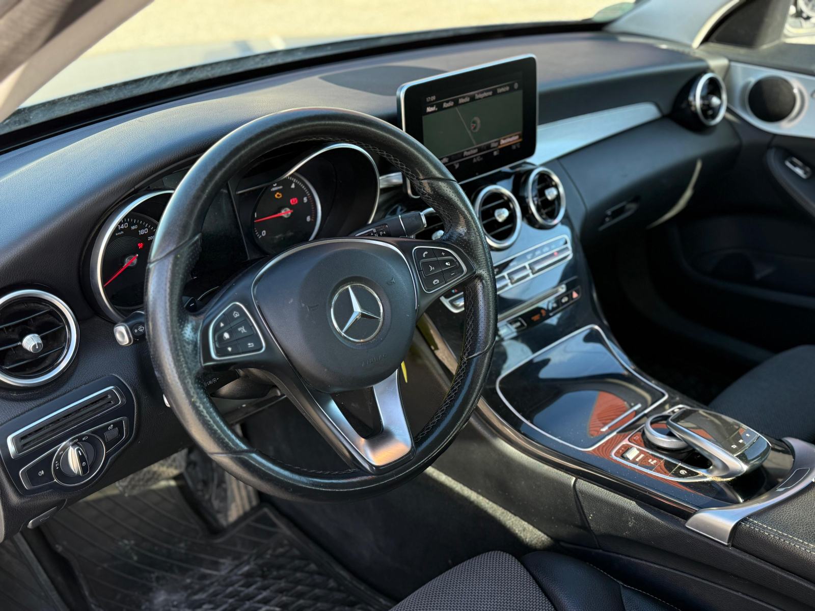 MERCEDES BENZ C220d - Oštećeno vozilo DOSTAVA GRATIS!!!, fotografija 15