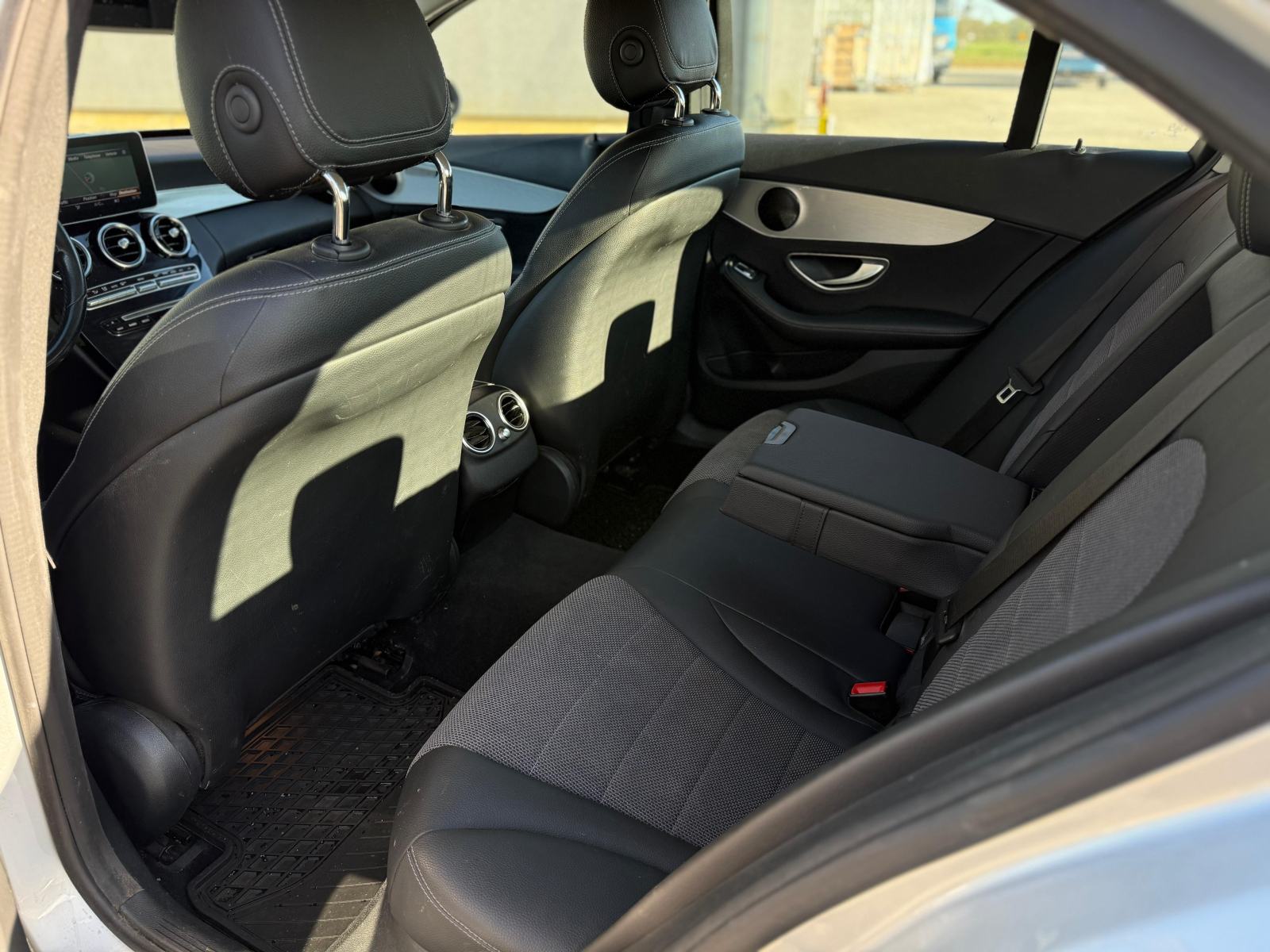 MERCEDES BENZ C220d - Oštećeno vozilo DOSTAVA GRATIS!!!, fotografija 19