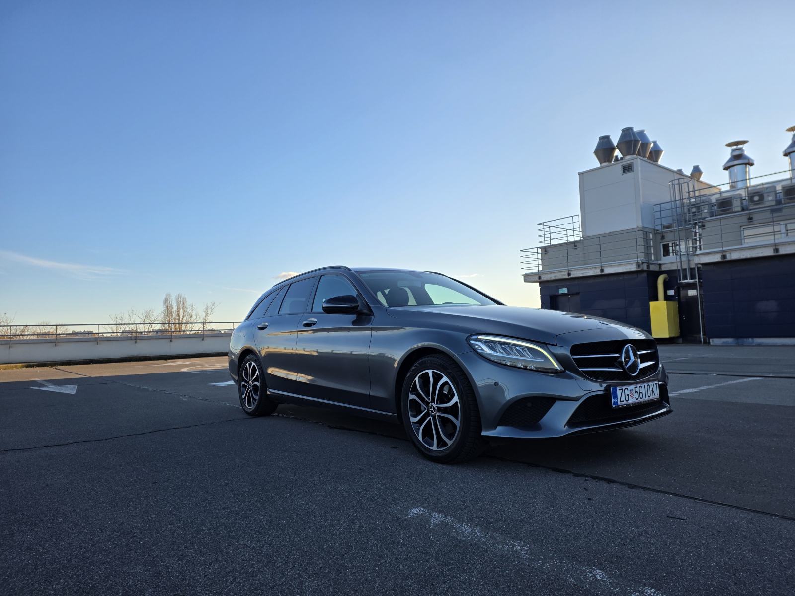 Mercedes-Benz C220d,redizajn,195ks, Automatik,LED,Alu 17,kamera, fotografija 13