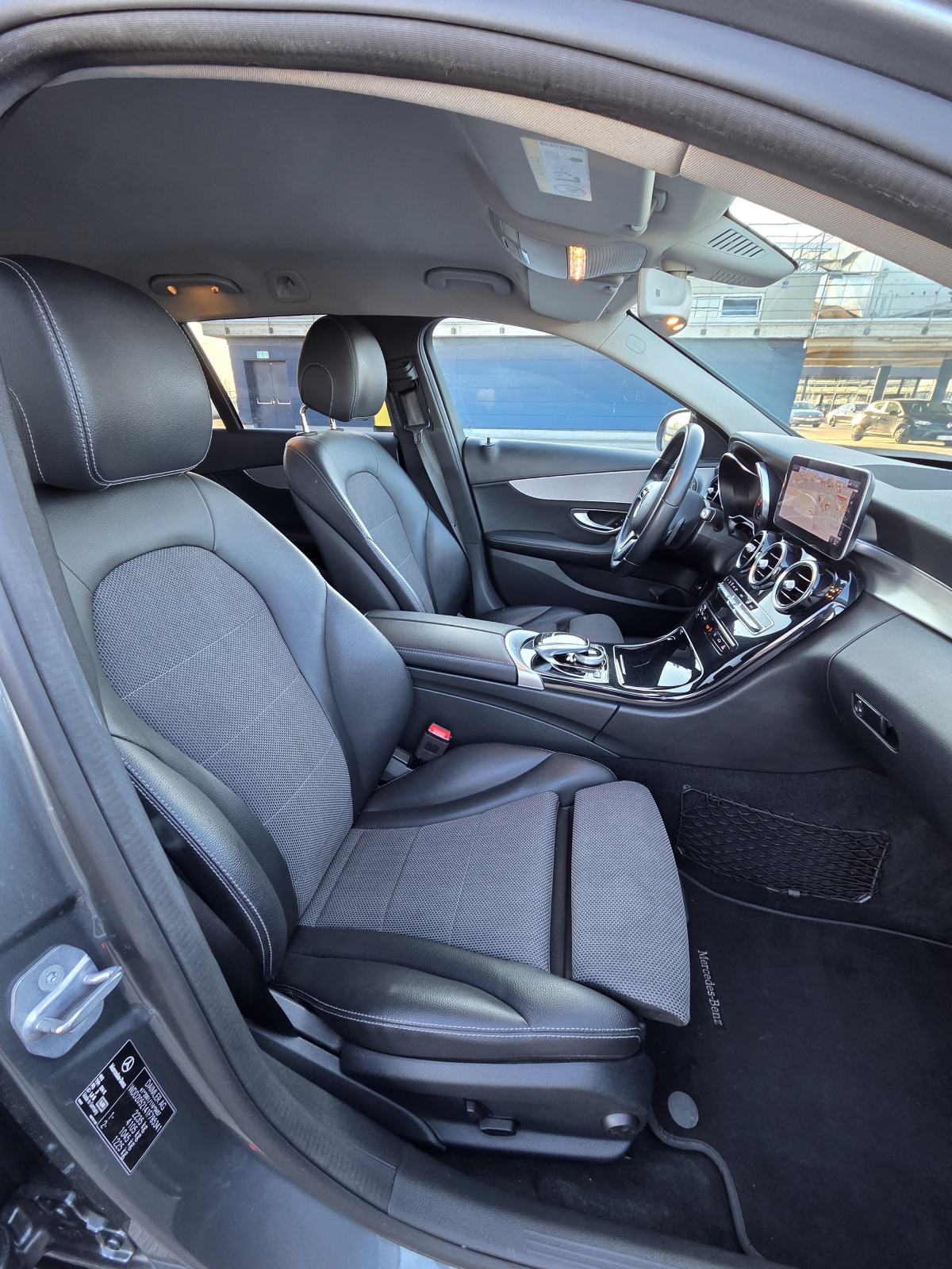 Mercedes-Benz C220d,redizajn,195ks, Automatik,LED,Alu 17,kamera, fotografija 19