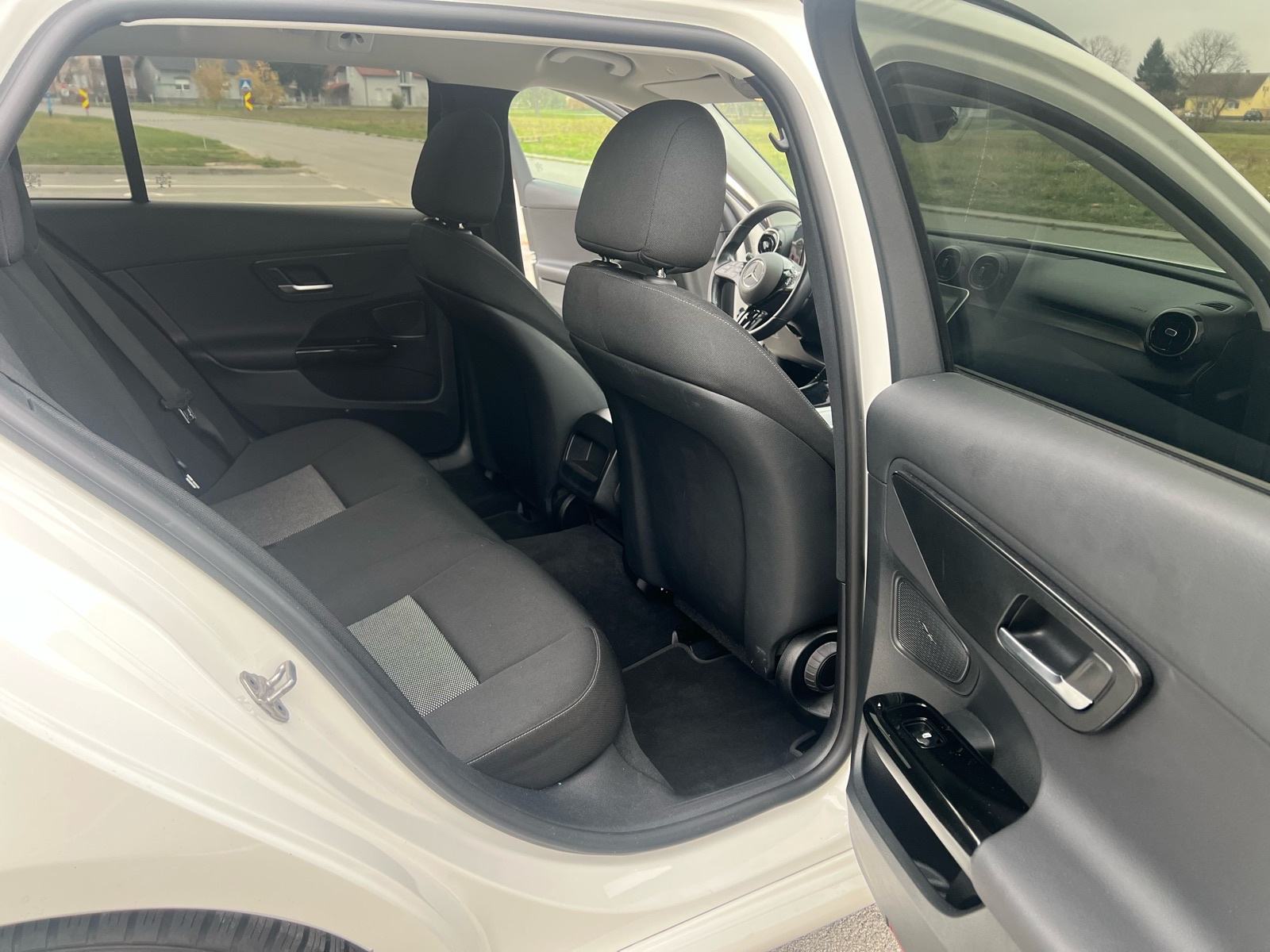 Mercedes-Benz C220D T-model-2021g-Reg11/26-Leasing:25300€-Zamjena, fotografija 14