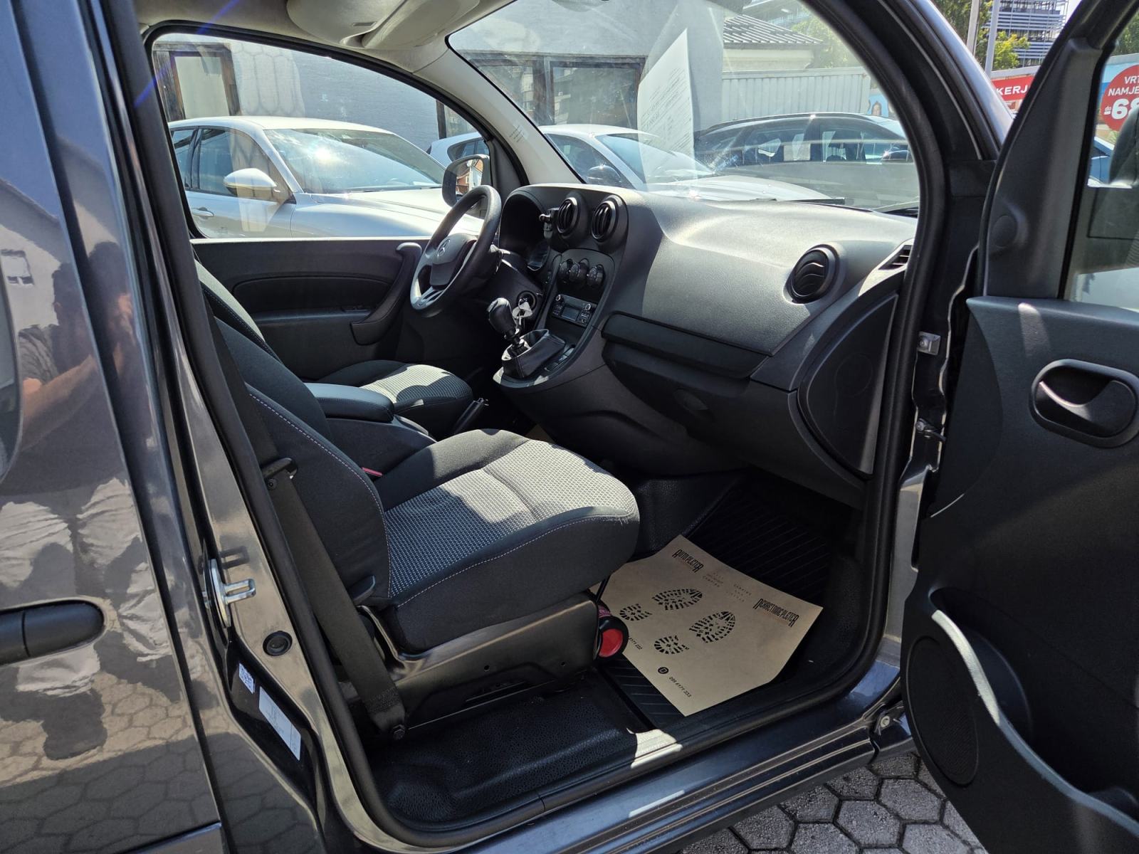 Mercedes-Benz Citan 109 CDI L2 (N1 - GOSPODARSKO VOZILO) 4X GARANCIJA!, fotografija 11
