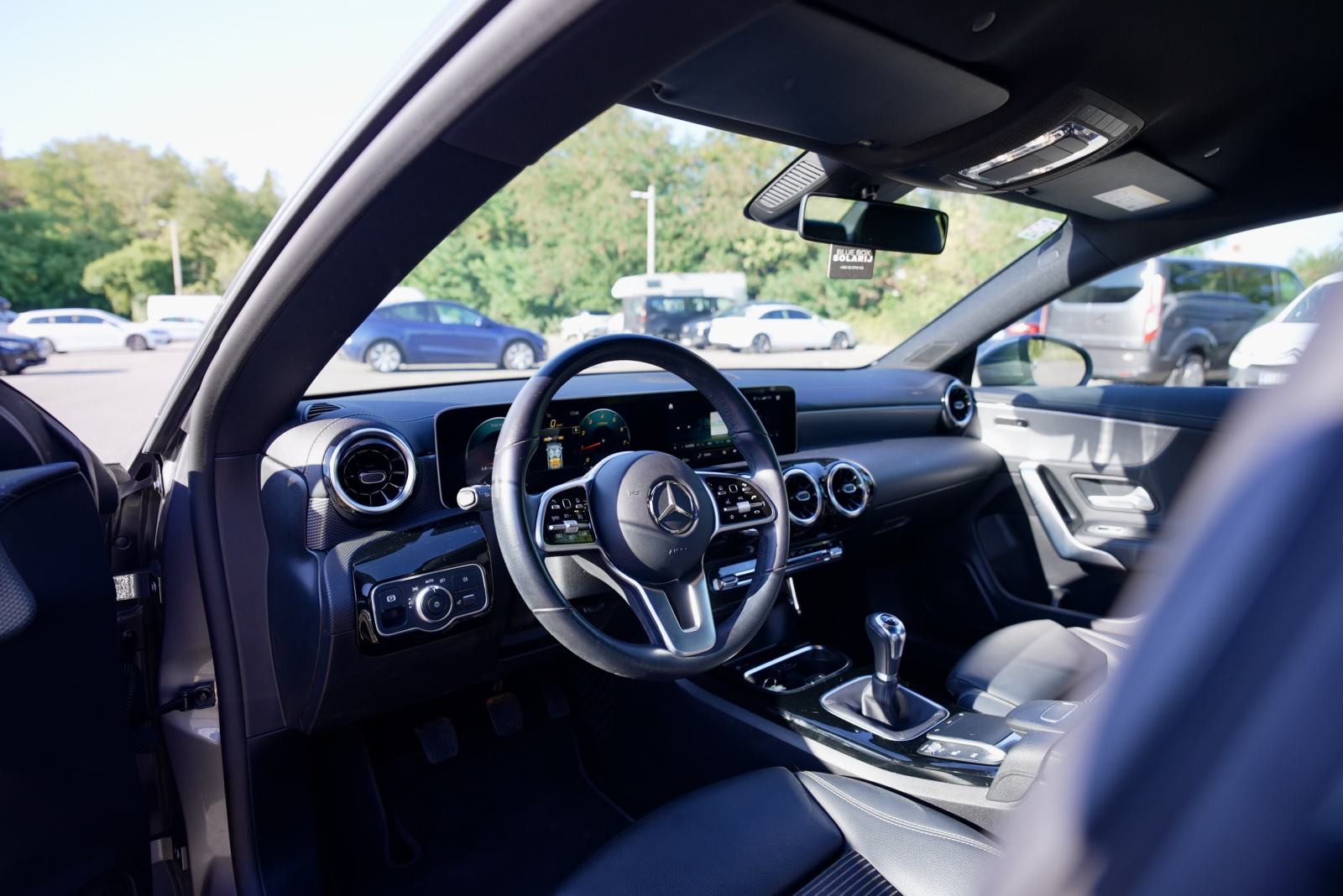 Mercedes-Benz CLA 180 (2020) – 55.000 km | Top Stanje | Full MB Servis, fotografija 8