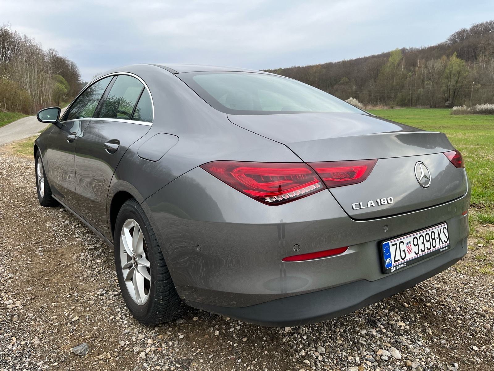 Mercedes-Benz CLA 180 / 7G / KAMERA / LED / WIDESCREEN / REG., fotografija 6