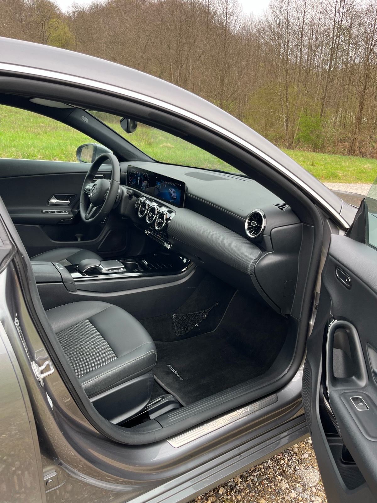Mercedes-Benz CLA 180 / 7G / KAMERA / LED / WIDESCREEN / REG., fotografija 13