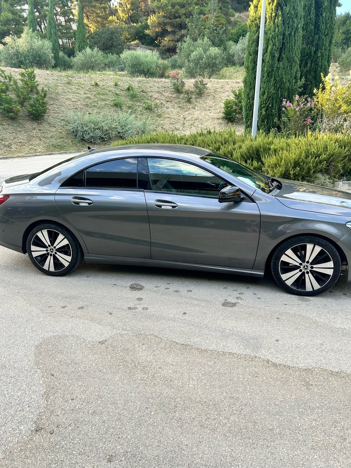 Mercedes-Benz CLA / 180d / 7g- Tronic / Night Package, fotografija 5