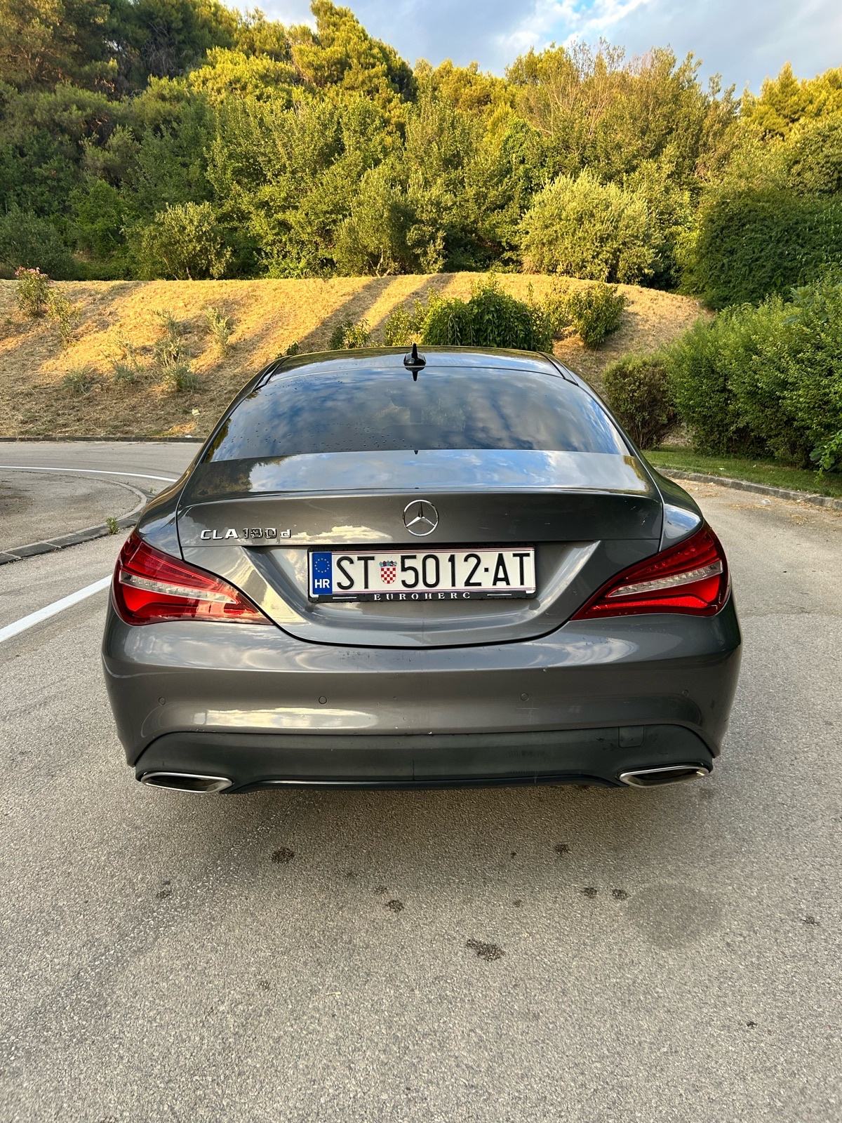 Mercedes-Benz CLA / 180d / 7g- Tronic / Night Package, fotografija 7