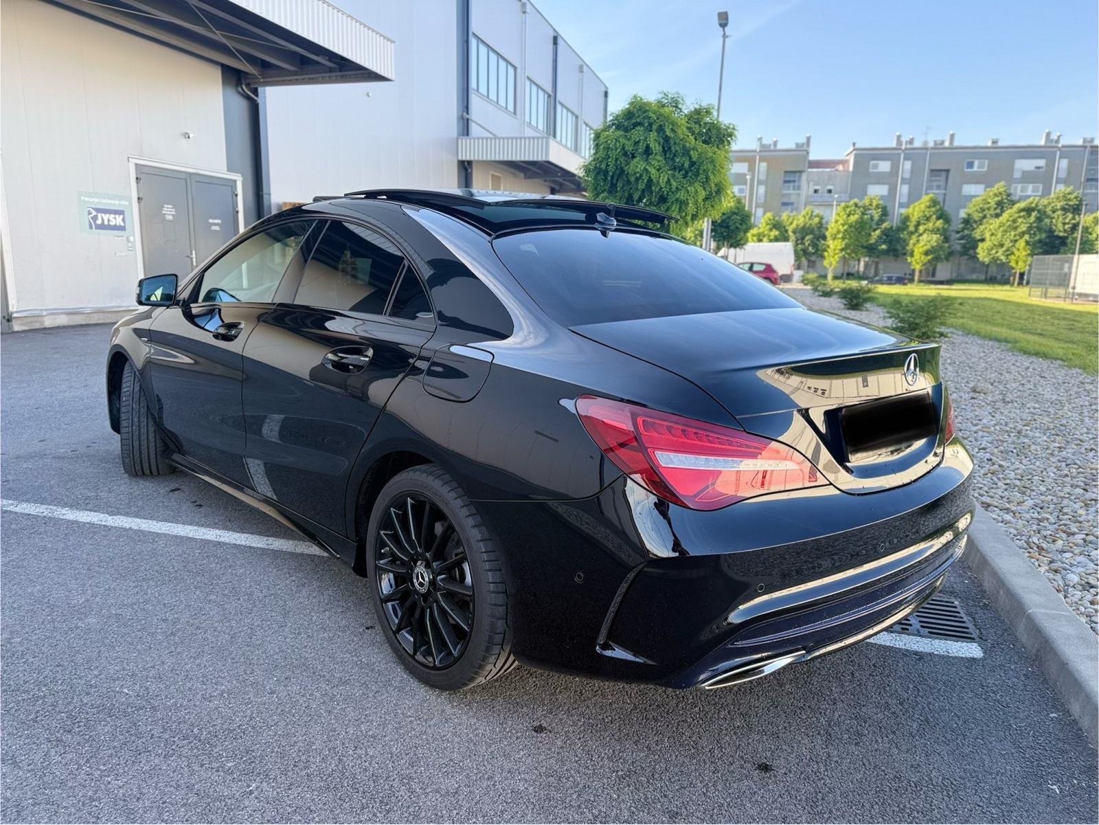 Mercedes-Benz CLA 200d samo 46.000km, fotografija 3