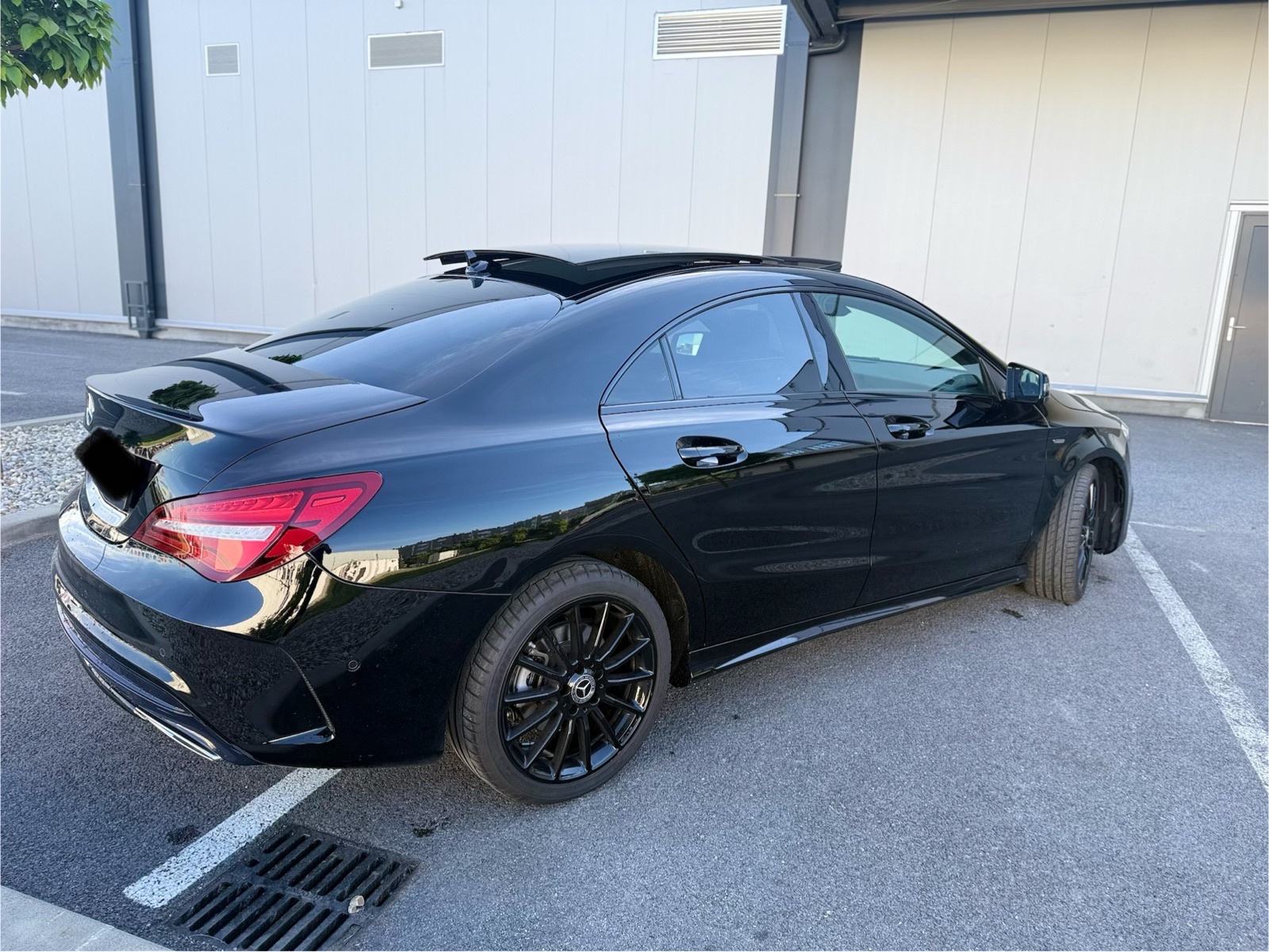 Mercedes-Benz CLA 200d samo 46.000km, fotografija 6