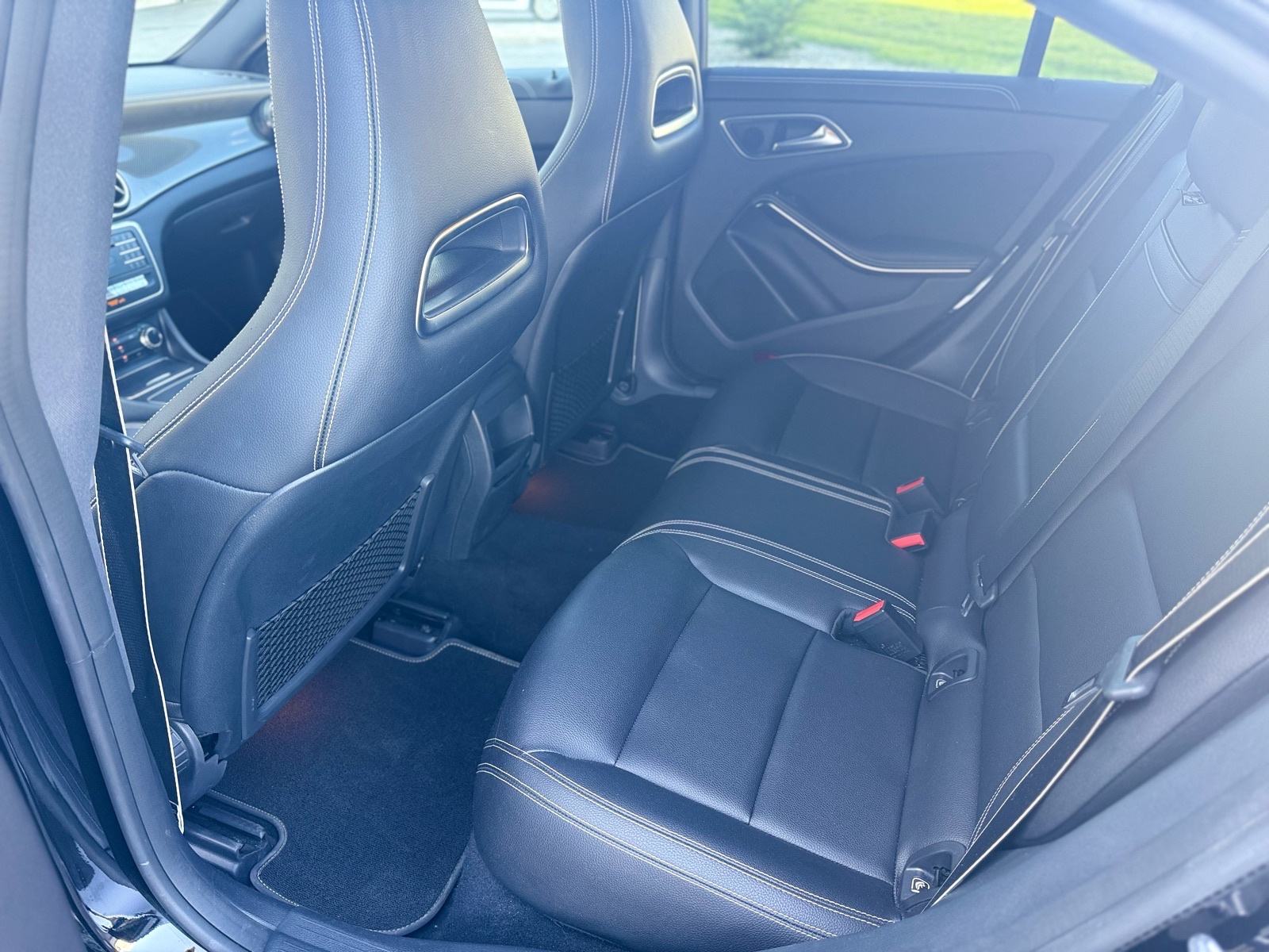 Mercedes-Benz CLA 200d samo 46.000km, fotografija 9