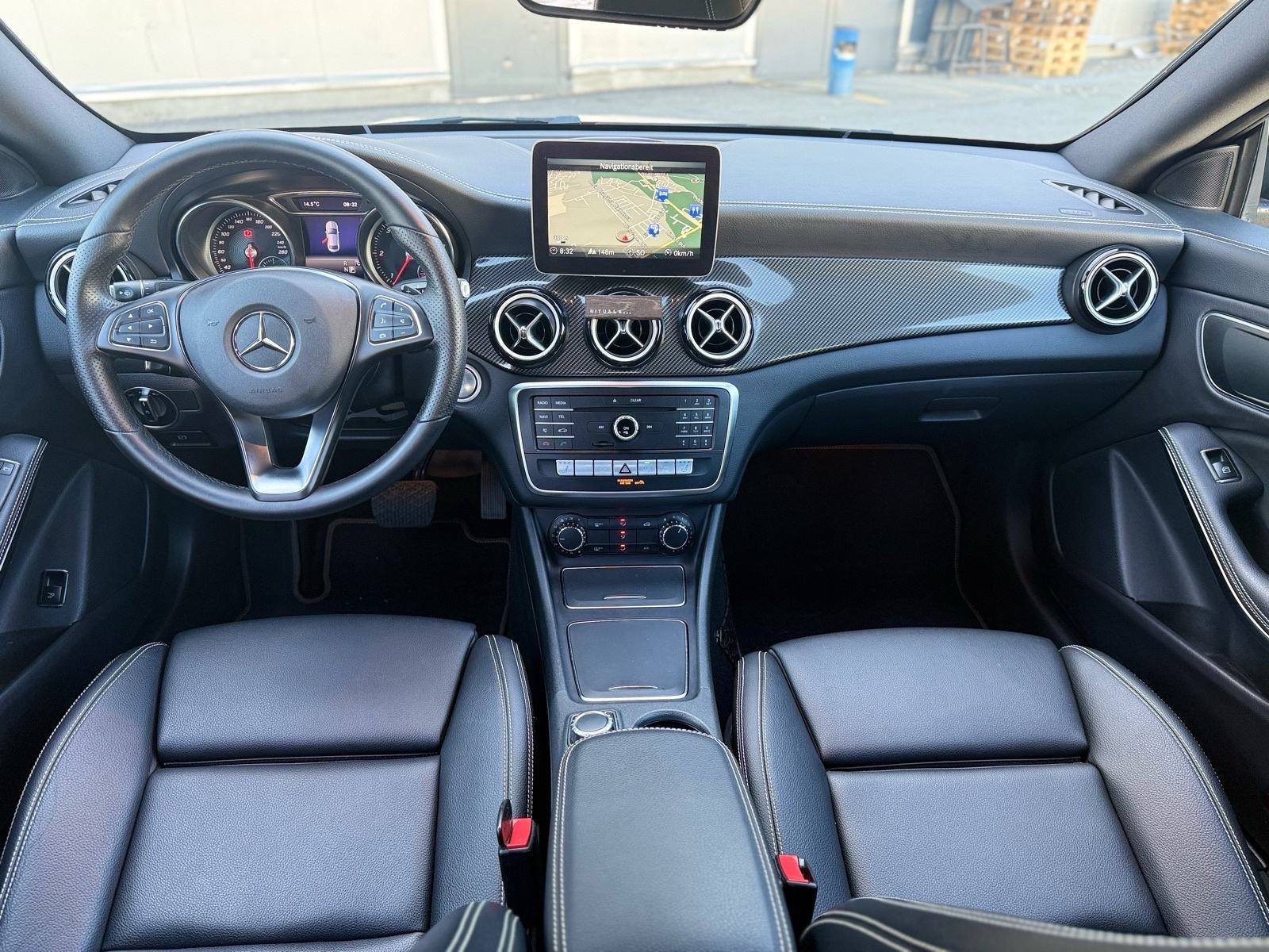 Mercedes-Benz CLA 200d samo 46.000km, fotografija 10
