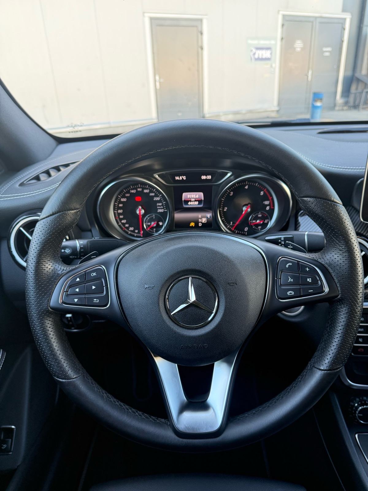 Mercedes-Benz CLA 200d samo 46.000km, fotografija 12