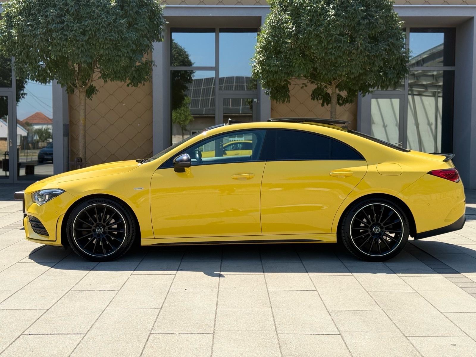 Mercedes-Benz CLA 220D 190ks 2021, AMG ,Pano, Navi, Alu 19, Jamstvo, fotografija 3