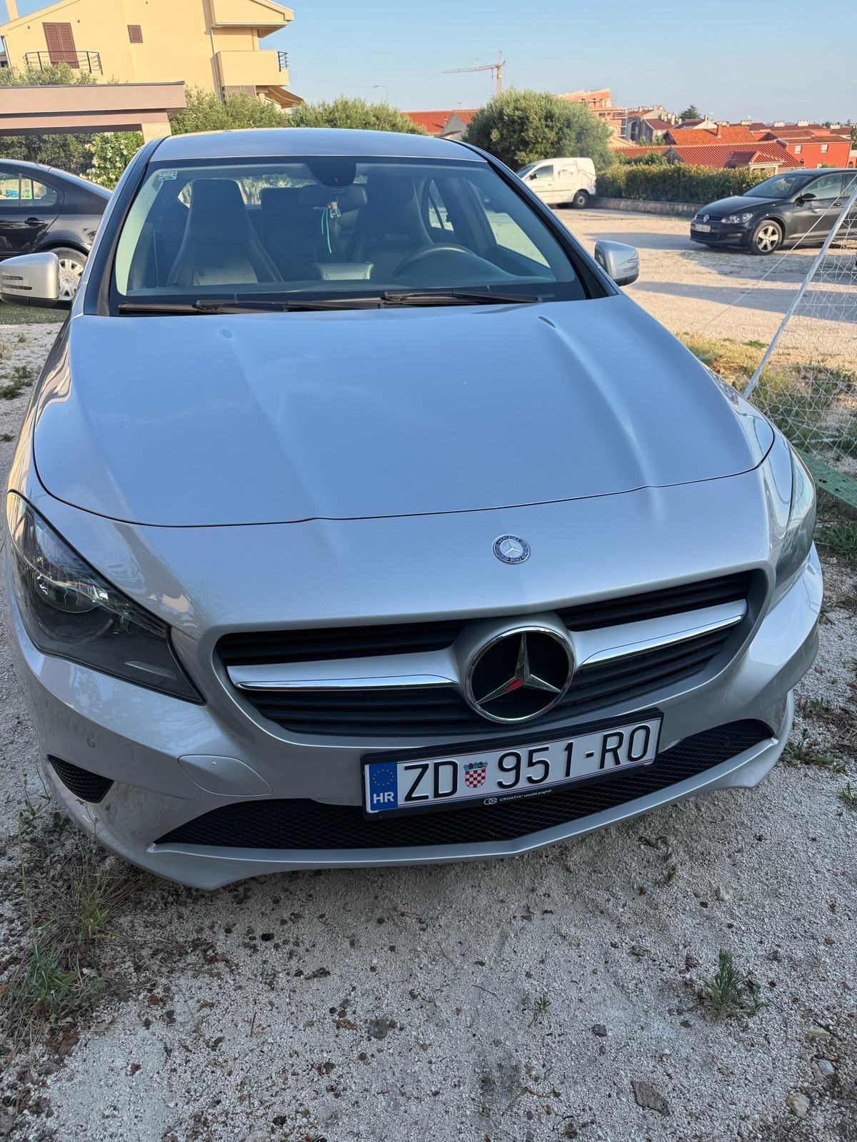 Mercedes-Benz CLA klasa 180 automatik, fotografija 2