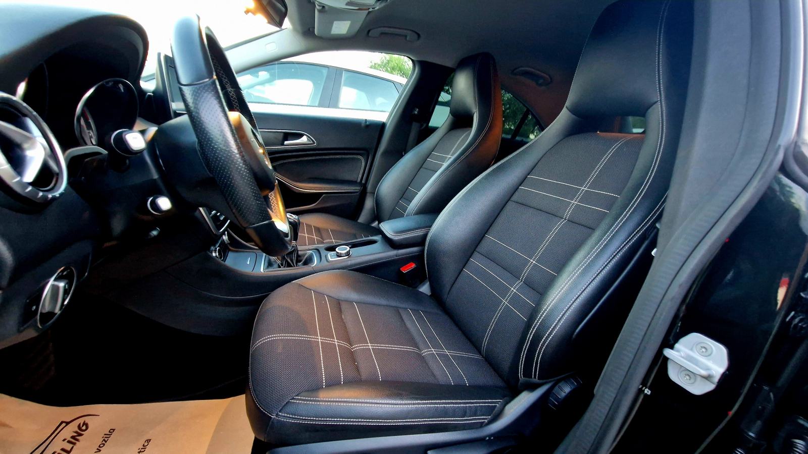 Mercedes-Benz CLA klasa 180, bi-xenon, 18" alu. Navi, fotografija 16