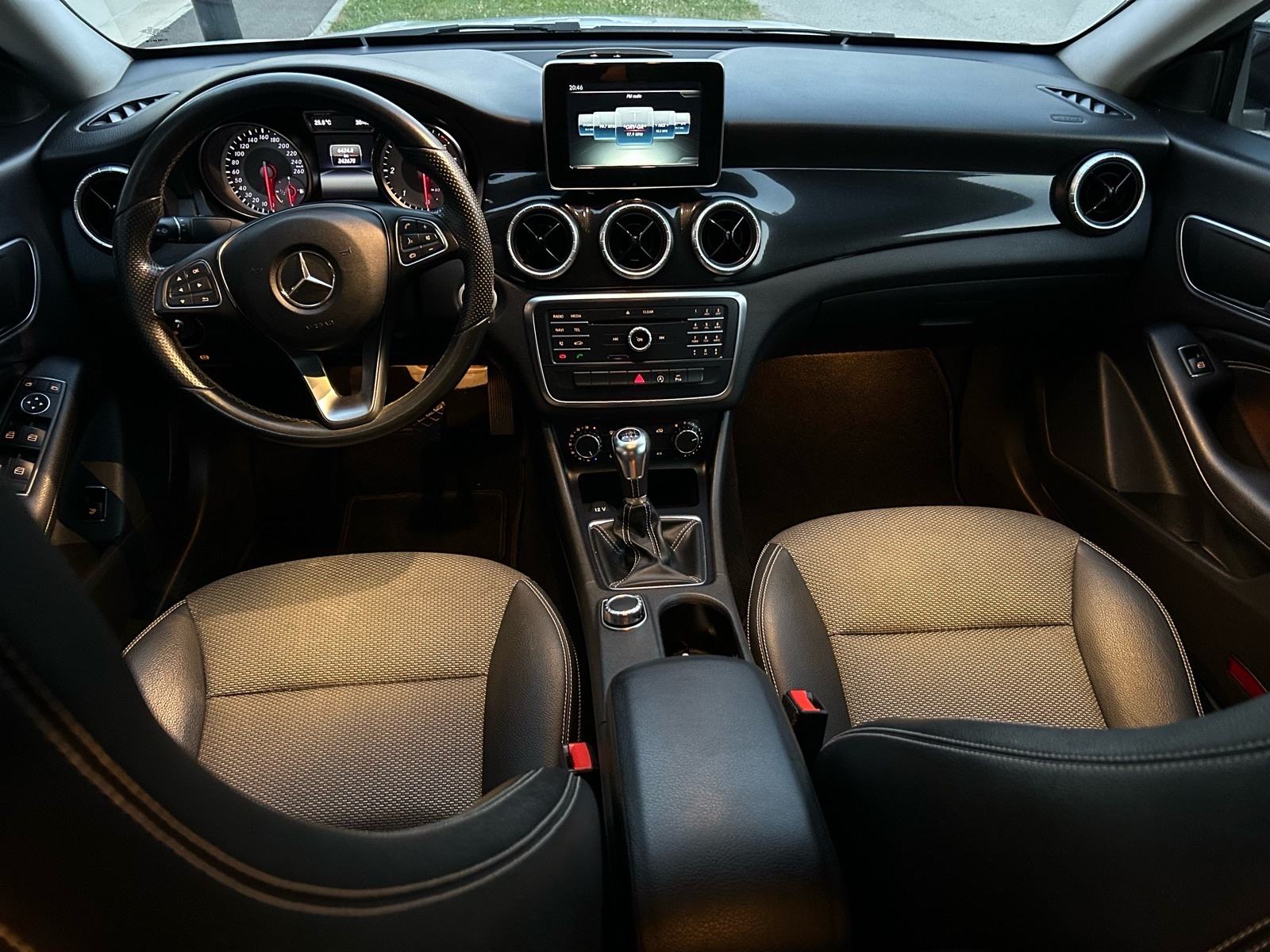 Mercedes-Benz CLA klasa 180 CDI 2016 god., fotografija 11