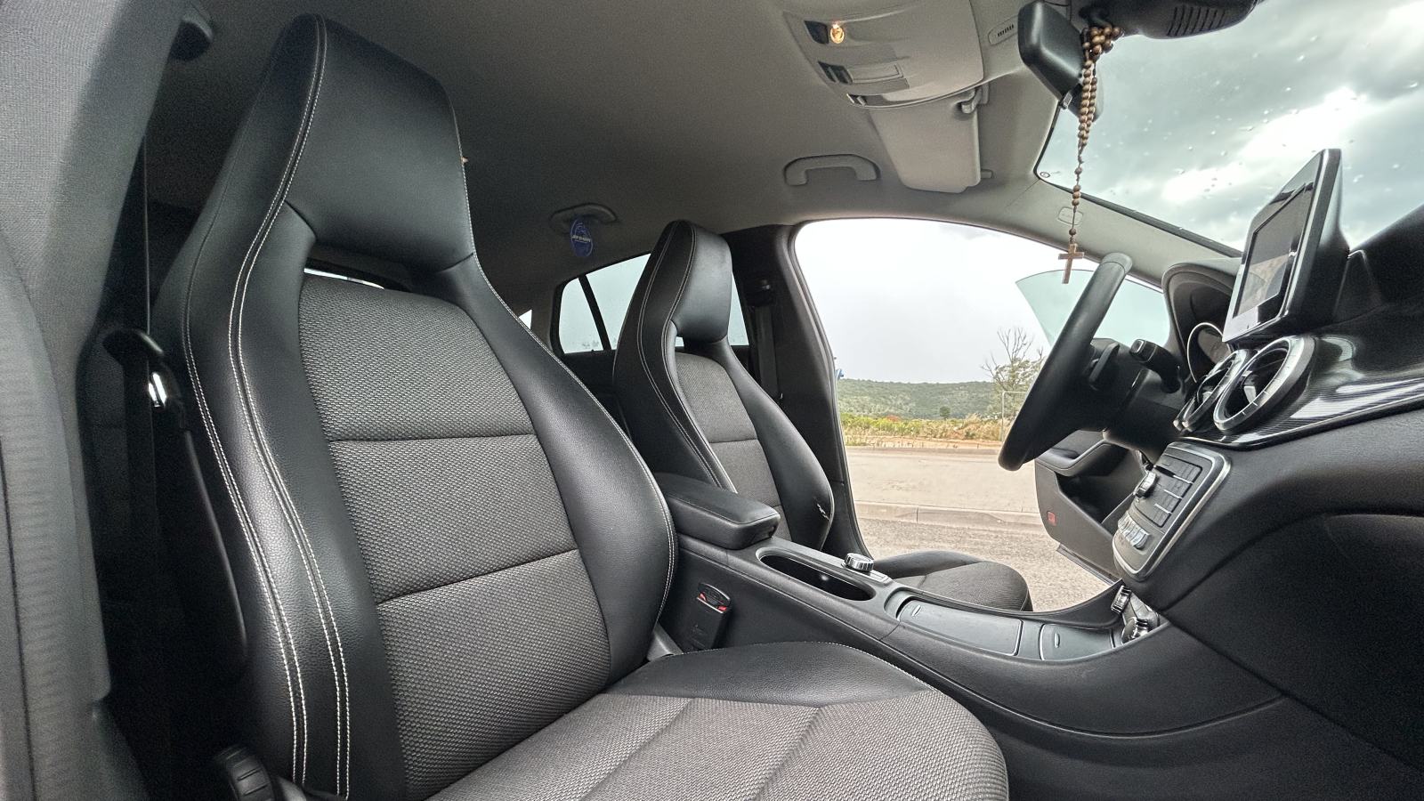 Mercedes-Benz CLA (2017) 180d Shooting Brake 80 kW, 1461 cm3, fotografija 15