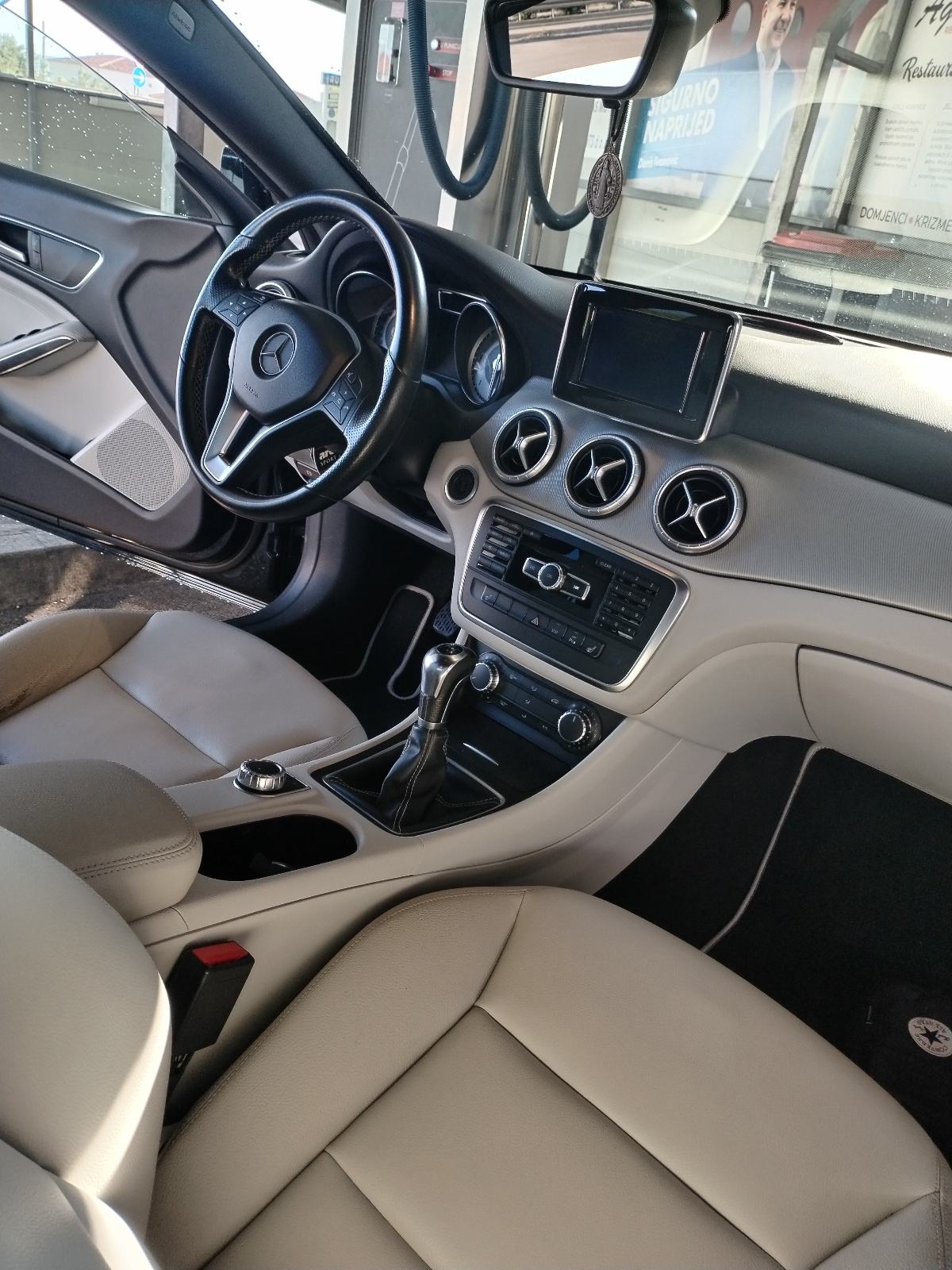 Mercedes-Benz CLA❗ 180CDI❗ ALU 18❗ KAMERA❗ AMBIENT LIGHT ❗, fotografija 11