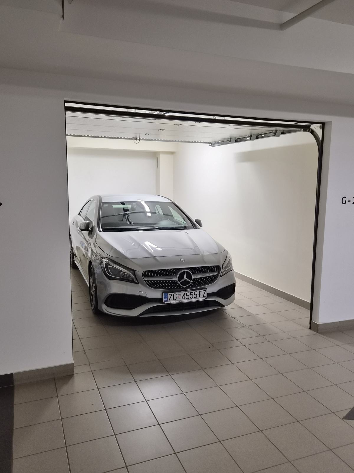 Mercedes-Benz CLA klasa 200 d AMG, fotografija 5