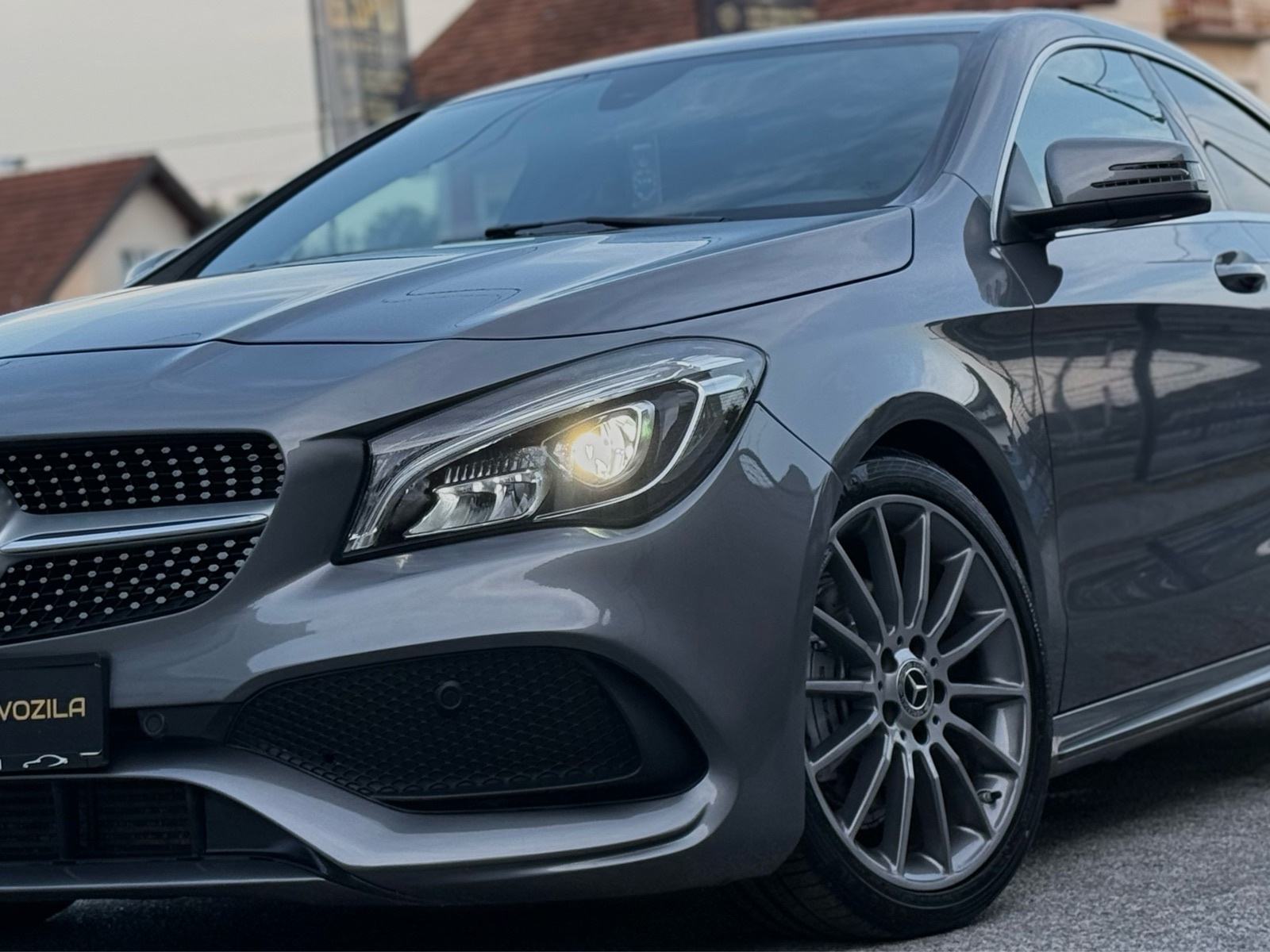 Mercedes-Benz CLA klasa 200 d *AUTOMATIK*AMG*EXCLUSIVE*ILS*AMBIENT*NAV, fotografija 9