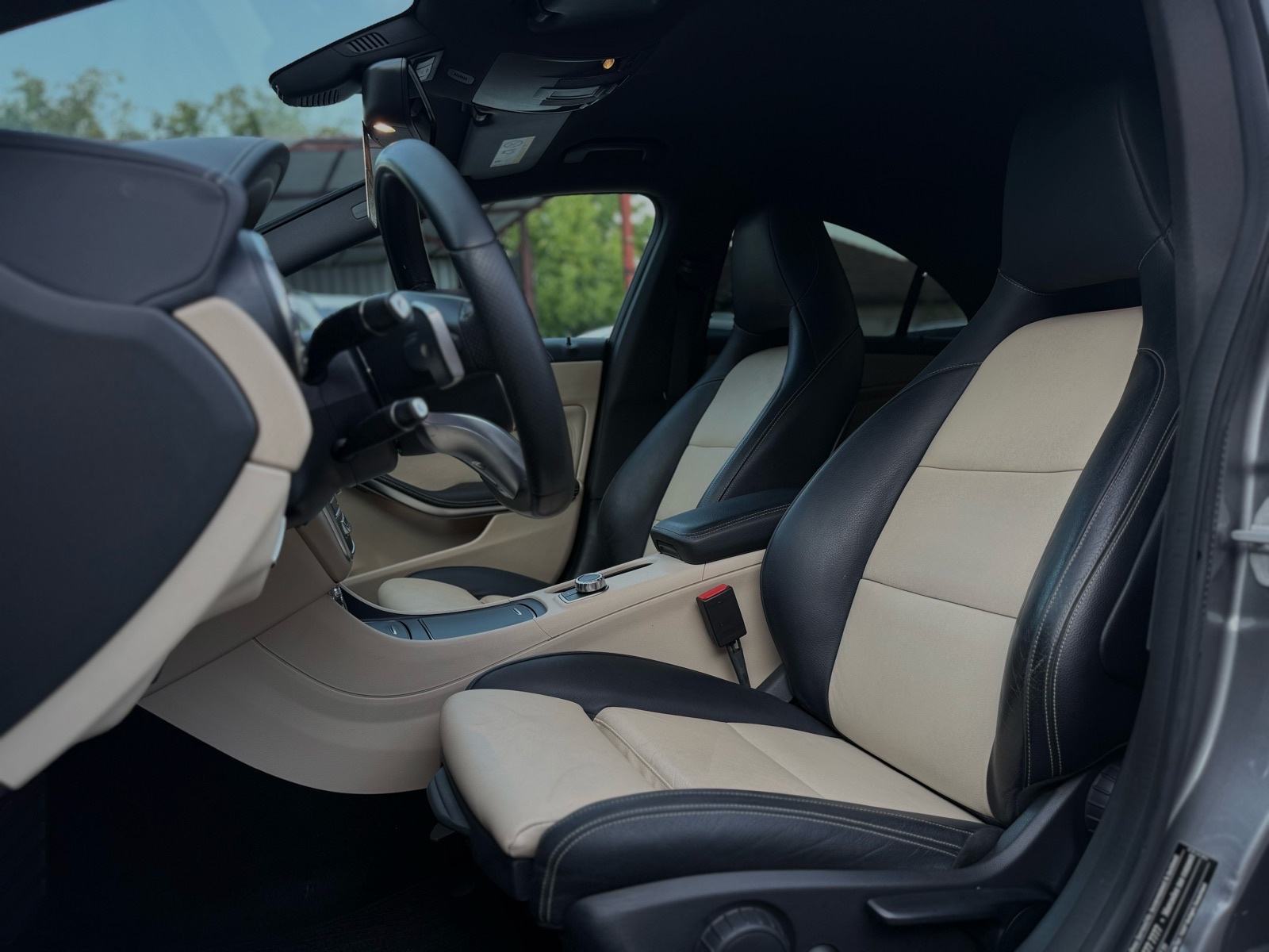 Mercedes-Benz CLA klasa 200 d *AUTOMATIK*AMG*EXCLUSIVE*ILS*AMBIENT*NAV, fotografija 14