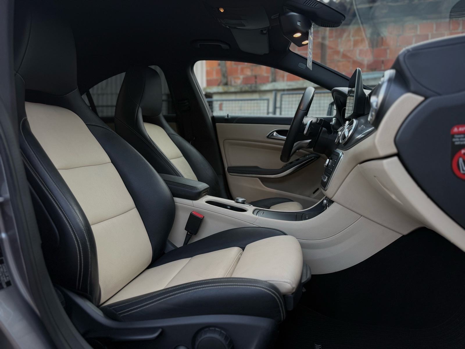 Mercedes-Benz CLA klasa 200 d *AUTOMATIK*AMG*EXCLUSIVE*ILS*AMBIENT*NAV, fotografija 15