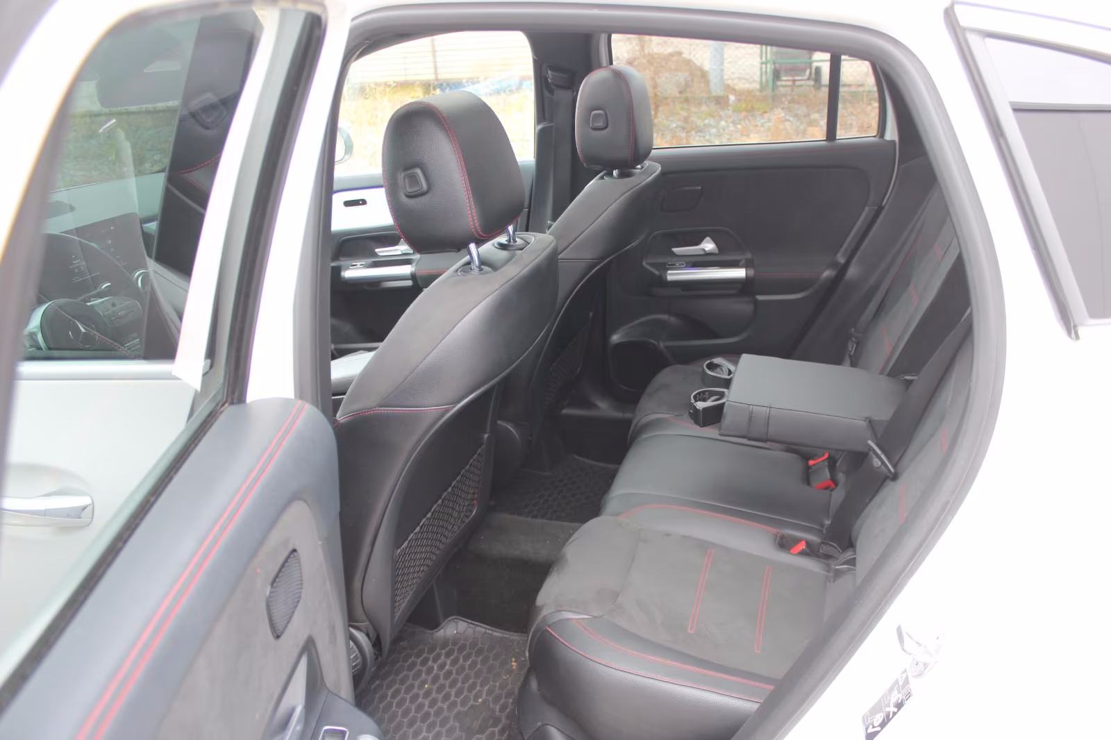 Mercedes-Benz GLA 220D⭐️PANORAMA⭐️4MATIC⭐️AMG-LINE⭐️LED⭐️PDC⭐, fotografija 9