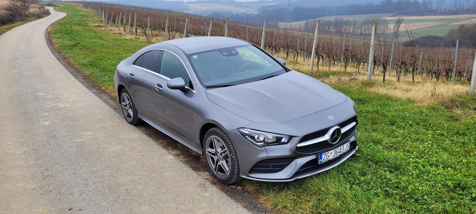 Mercedes-Benz CLA 250e plug in hybrid, fotografija 9