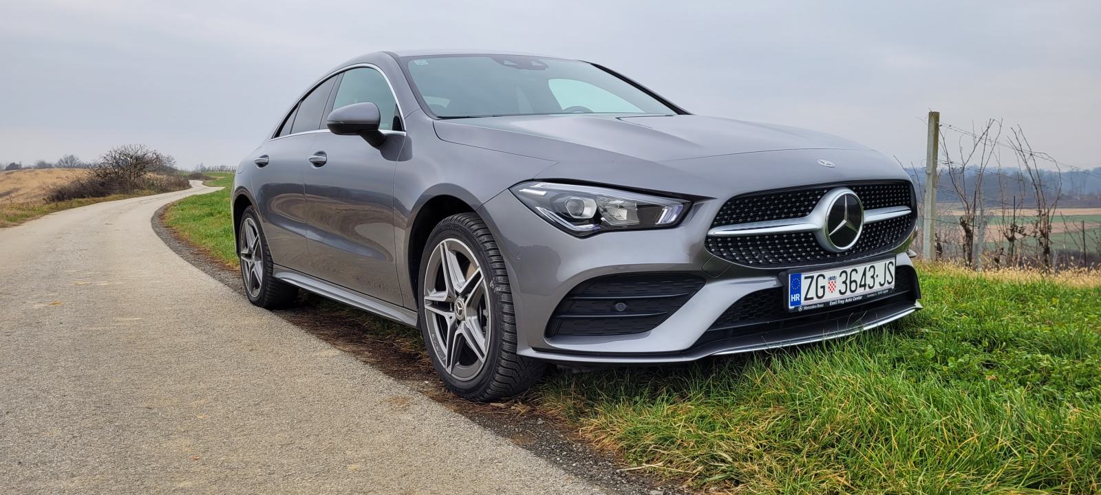 Mercedes-Benz CLA 250e plug in hybrid, fotografija 11