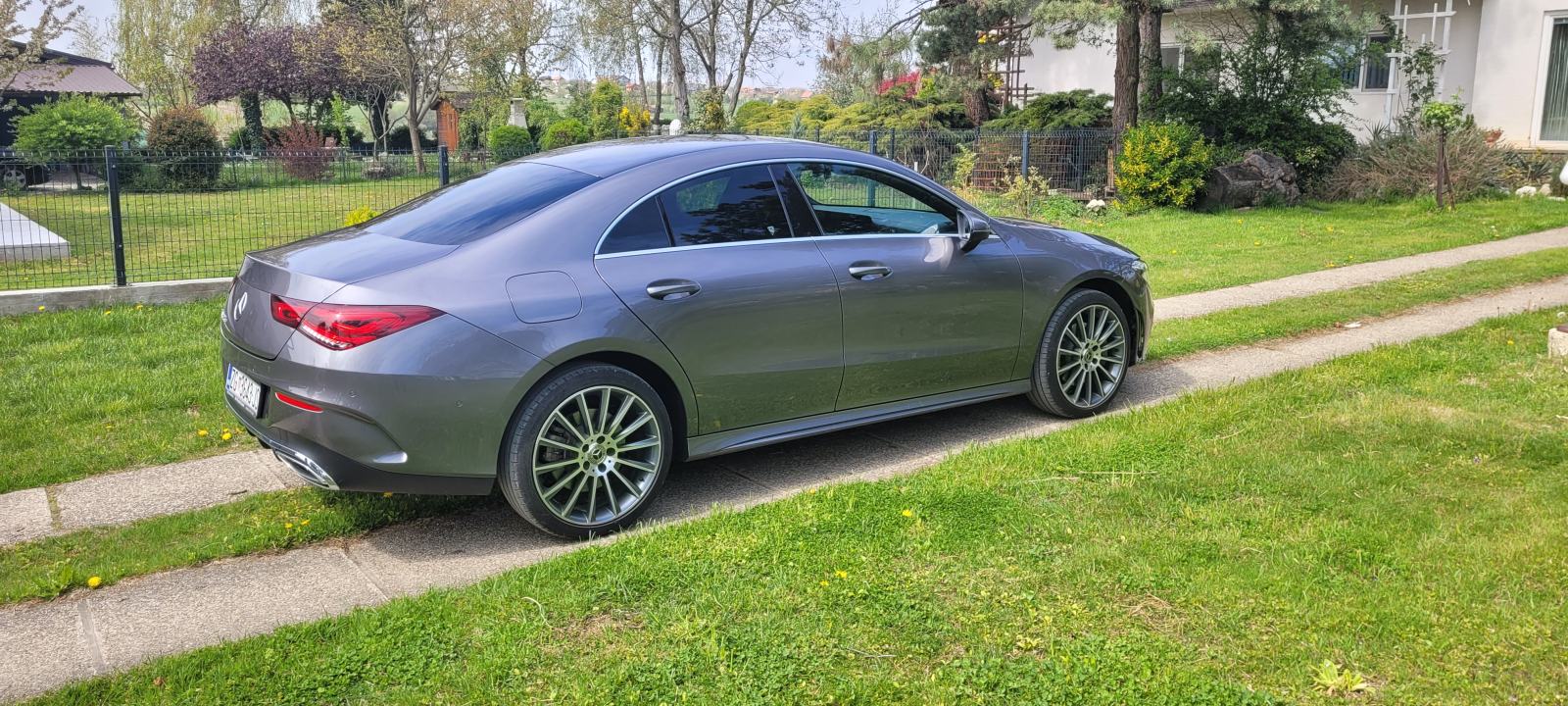 Mercedes-Benz CLA 250e plug in hybrid, fotografija 5
