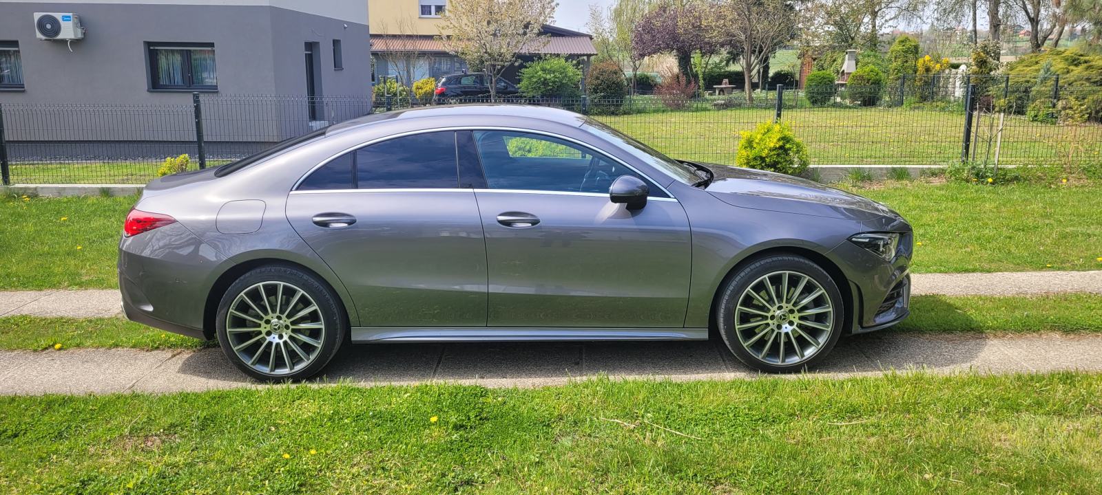 Mercedes-Benz CLA 250e plug in hybrid, fotografija 6