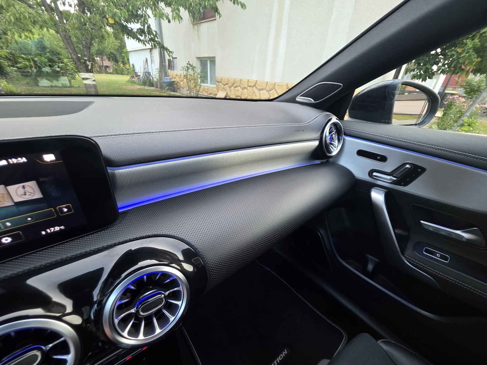 Mercedes-Benz CLA klasa 250 AMG automatik, fotografija 13