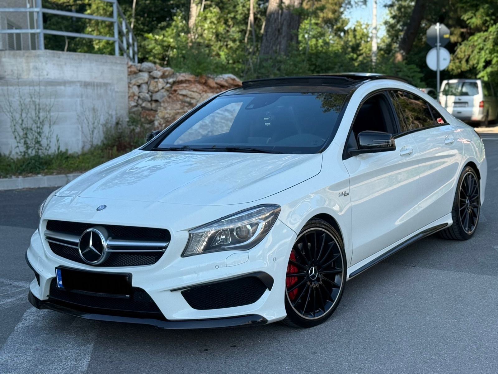 Mercedes-Benz CLA klasa 45 AMG 4MATIC Panorama,Koža,H&K,19”,Zamjena!!, fotografija 3