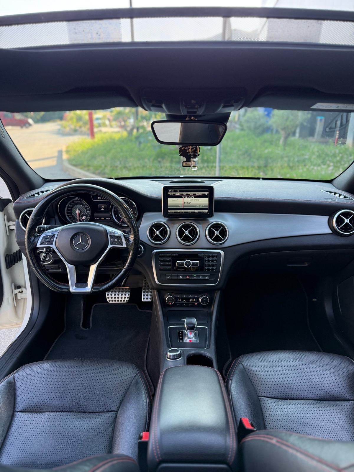 Mercedes-Benz CLA klasa 45 AMG 4MATIC Panorama,Koža,H&K,19”,Zamjena!!, fotografija 9