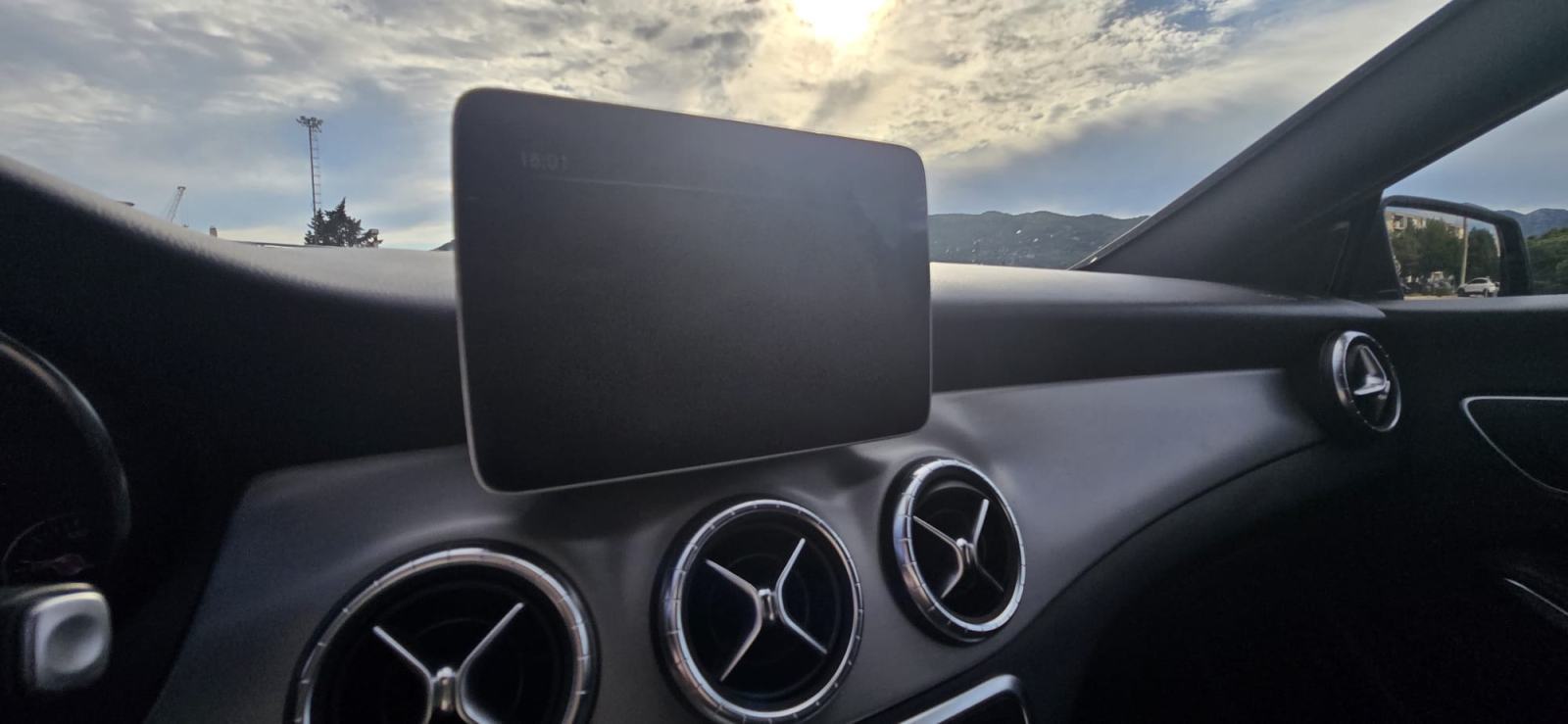 Mercedes-Benz CLA klasa CLA 180 AMG look - Registriran!, fotografija 9