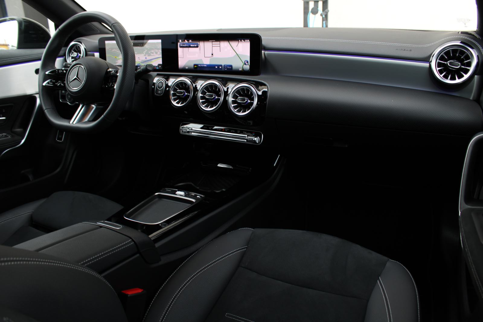 Mercedes-Benz CLA Shooting Brake CLA 200 d SB AMG Line Avt. DCC KAM NA, pogled izvana - slika 4