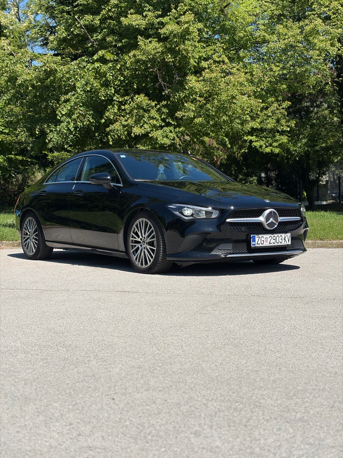 Mercedes-Benz CLA200d- 2.0 150ks-AMBILIGHT-LED-CRNO NEBO, fotografija 1