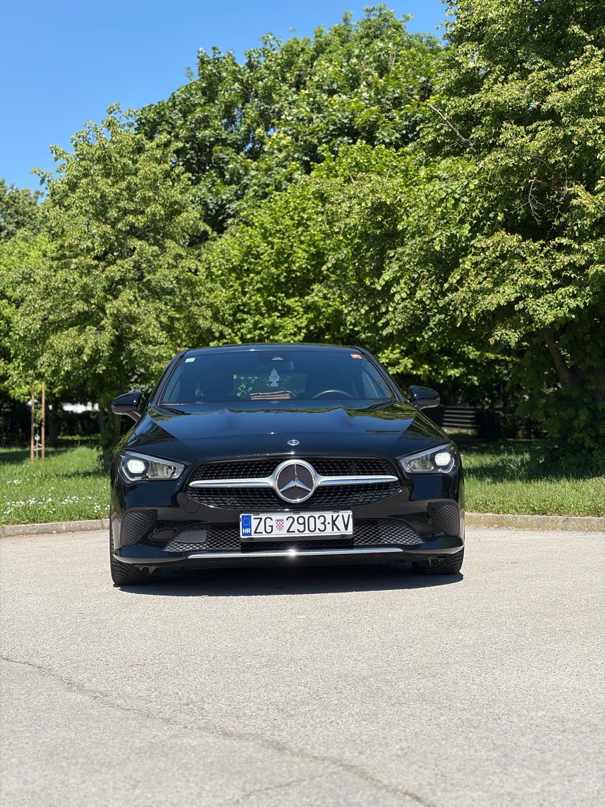 Mercedes-Benz CLA200d- 2.0 150ks-AMBILIGHT-LED-CRNO NEBO, fotografija 2