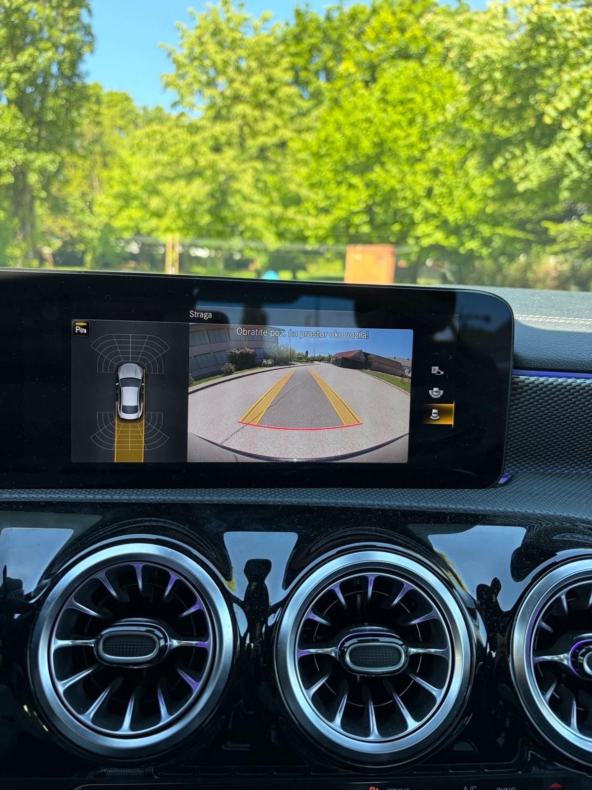 Mercedes-Benz CLA200d- 2.0 150ks-AMBILIGHT-LED-CRNO NEBO, fotografija 14