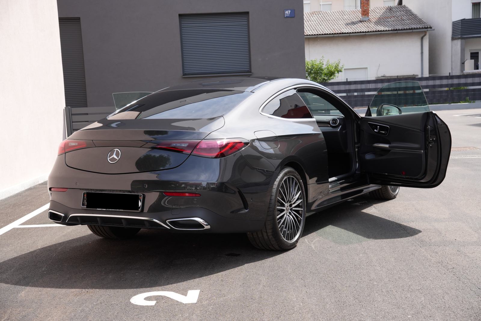 Mercedes-Benz CLE 220 d Coupé AMG Advanced Plus – 2025. MINT / PDV, fotografija 2