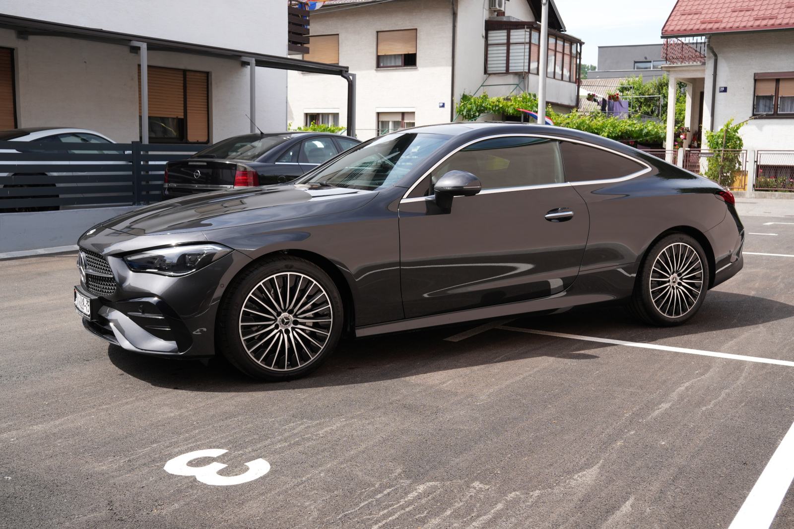 Mercedes-Benz CLE 220 d Coupé AMG Advanced Plus – 2025. MINT / PDV, fotografija 3